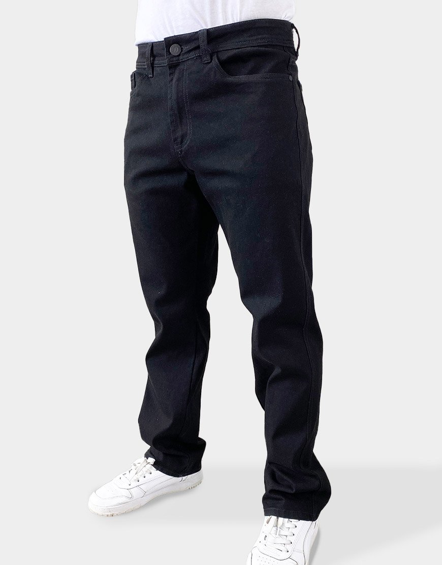 Jean Hombre Deep Black Relaxed Fit Estructura Amplia – Negro