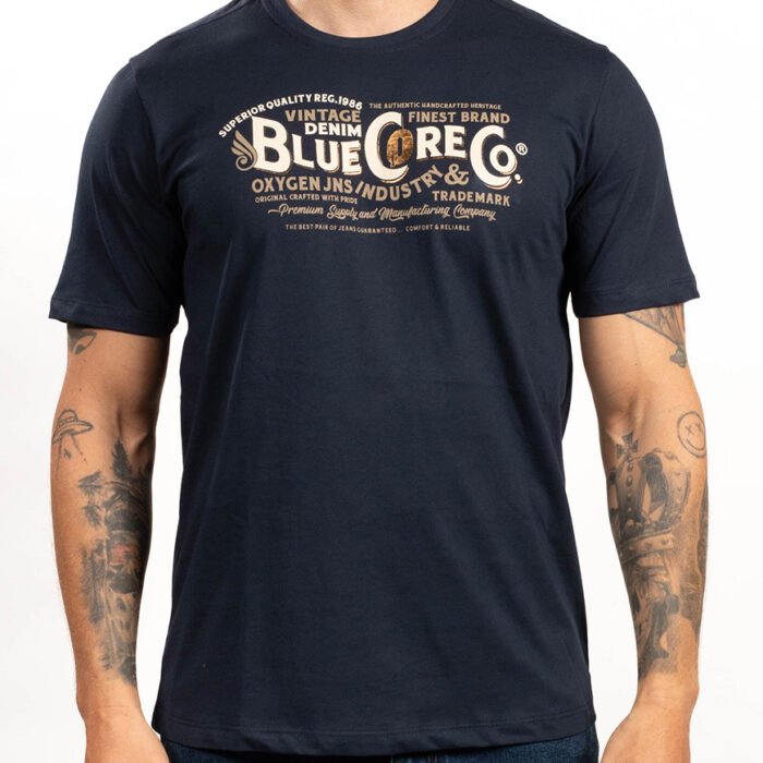 Camiseta Hombre Regular Fit Algodón Estampado Blue Core – Azul Oscuro
