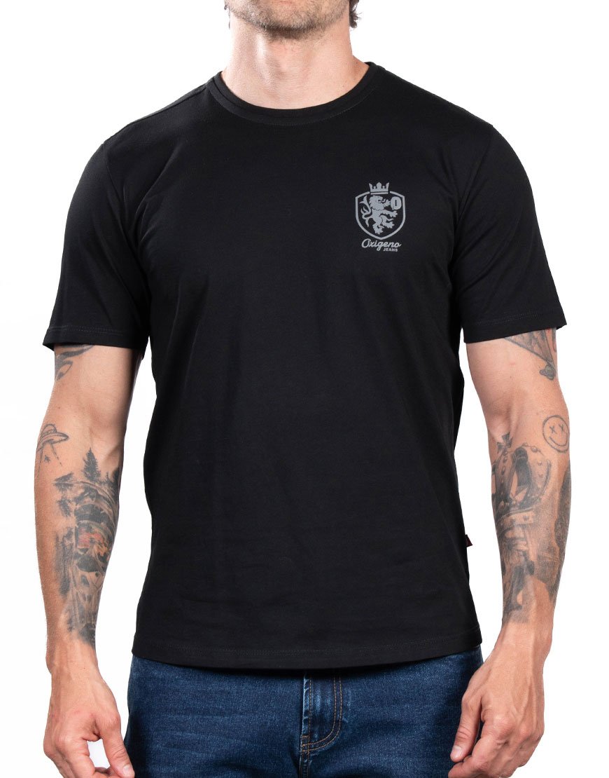 Camiseta Hombre Regular Fit Estampado Escudo León – Negro