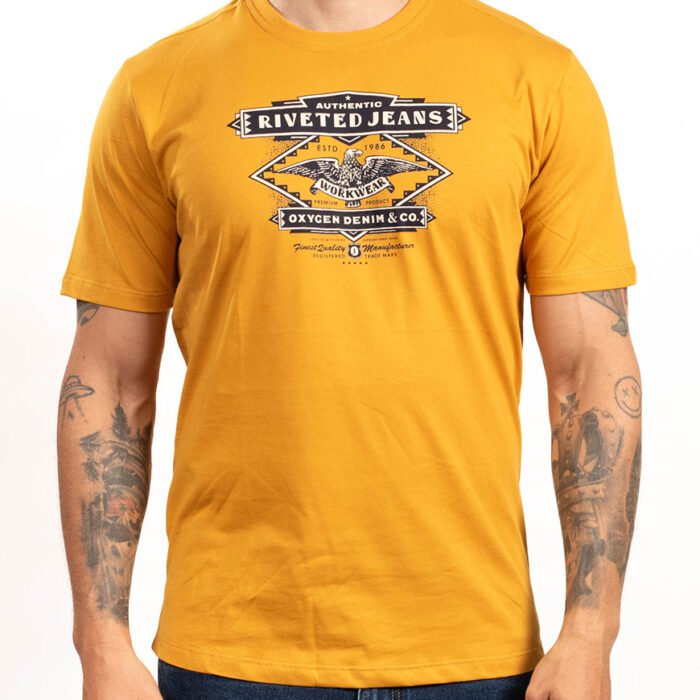 Camiseta Hombre Regular Fit Estampado Águila Vintage – Mostaza