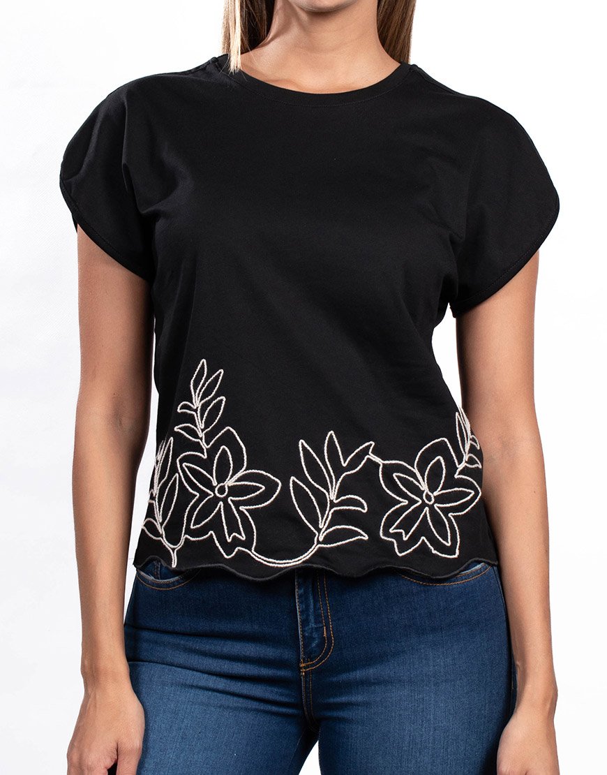 Camiseta Mujer Flora Bordado Premium - Negra
